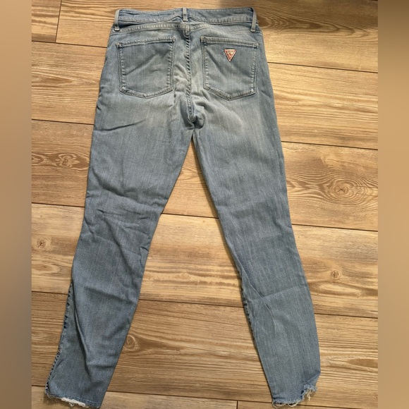 Women’s Guess Jeans size 27 - Picture 2 of 5